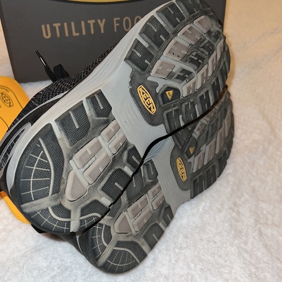 Keen Utility Men's Sparta Low Height Alloy Toe Work Shoe Size 12 EE - Picture 6 of 11